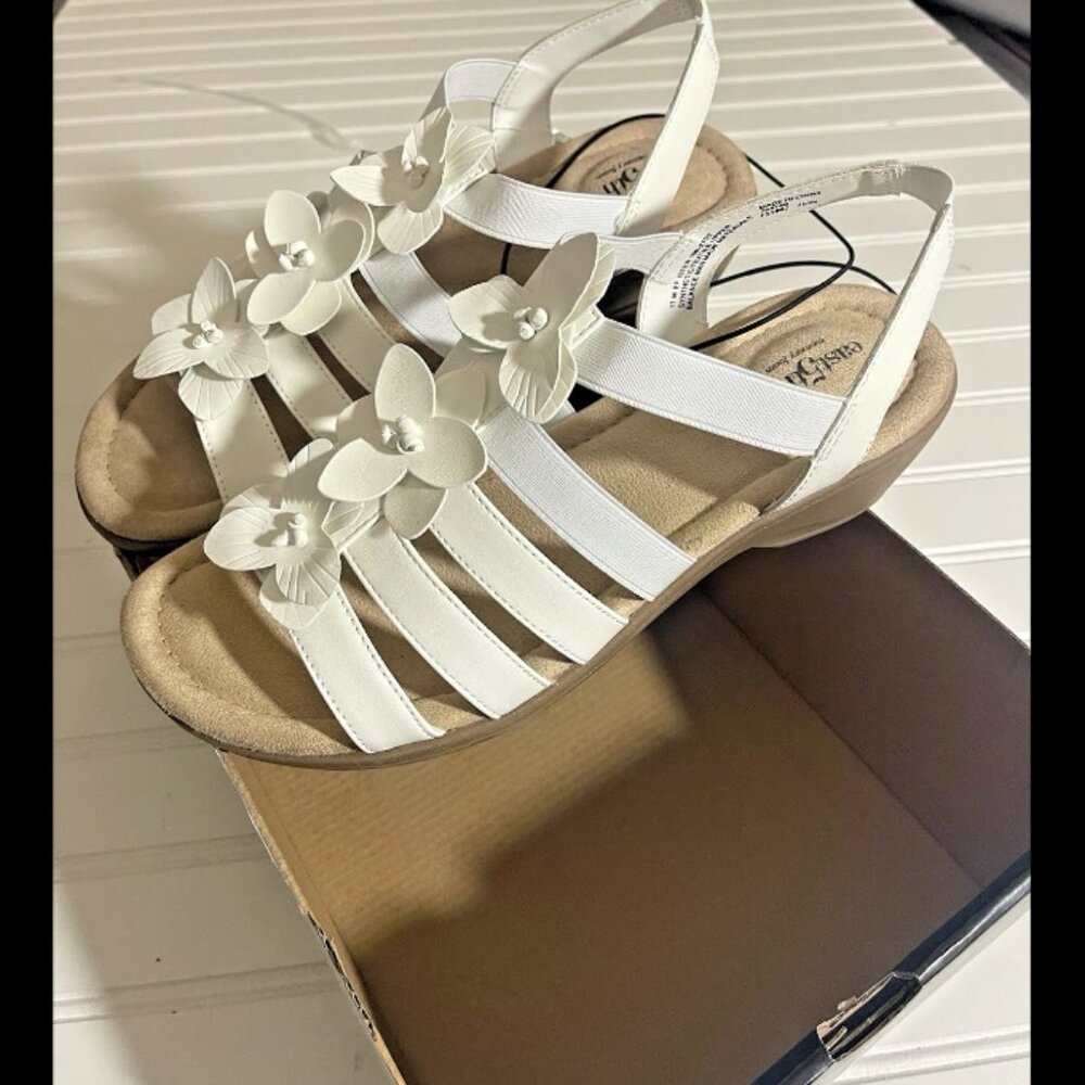 east 5th Ister Women’s Heeled Sandals White Sz 11 M MSRP $60 - Picture 8 of 12
